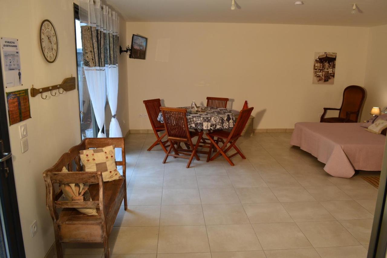 Gites De La Bibudiere Le Boupere Room photo