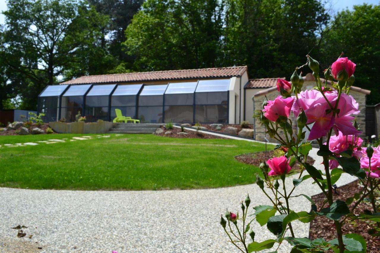 Gites De La Bibudiere Le Boupere Exterior photo