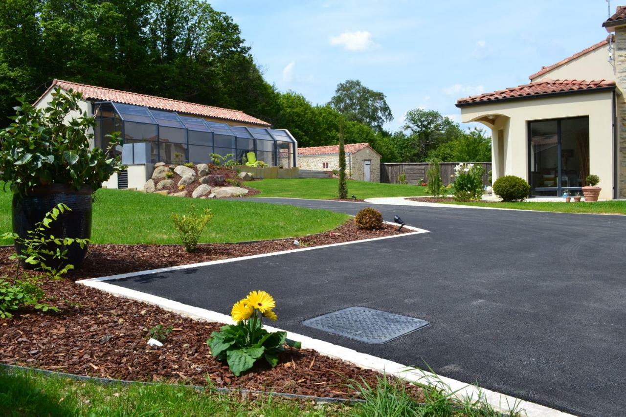 Gites De La Bibudiere Le Boupere Exterior photo